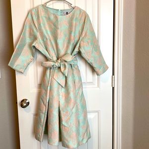 Danty Jewell’s dress with sash belt. No belt loops. Excellent condition.